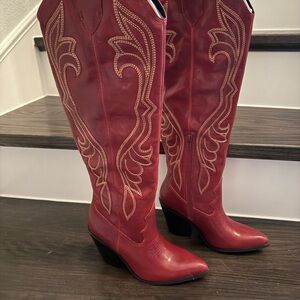 Aldo Red Embroidered Heeled Boots Sz 5